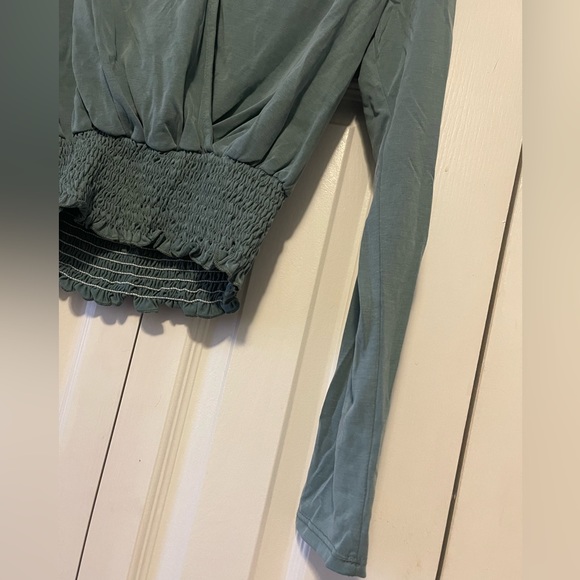 Moa Moa Green Crop Top, Size L - Picture 3 of 5